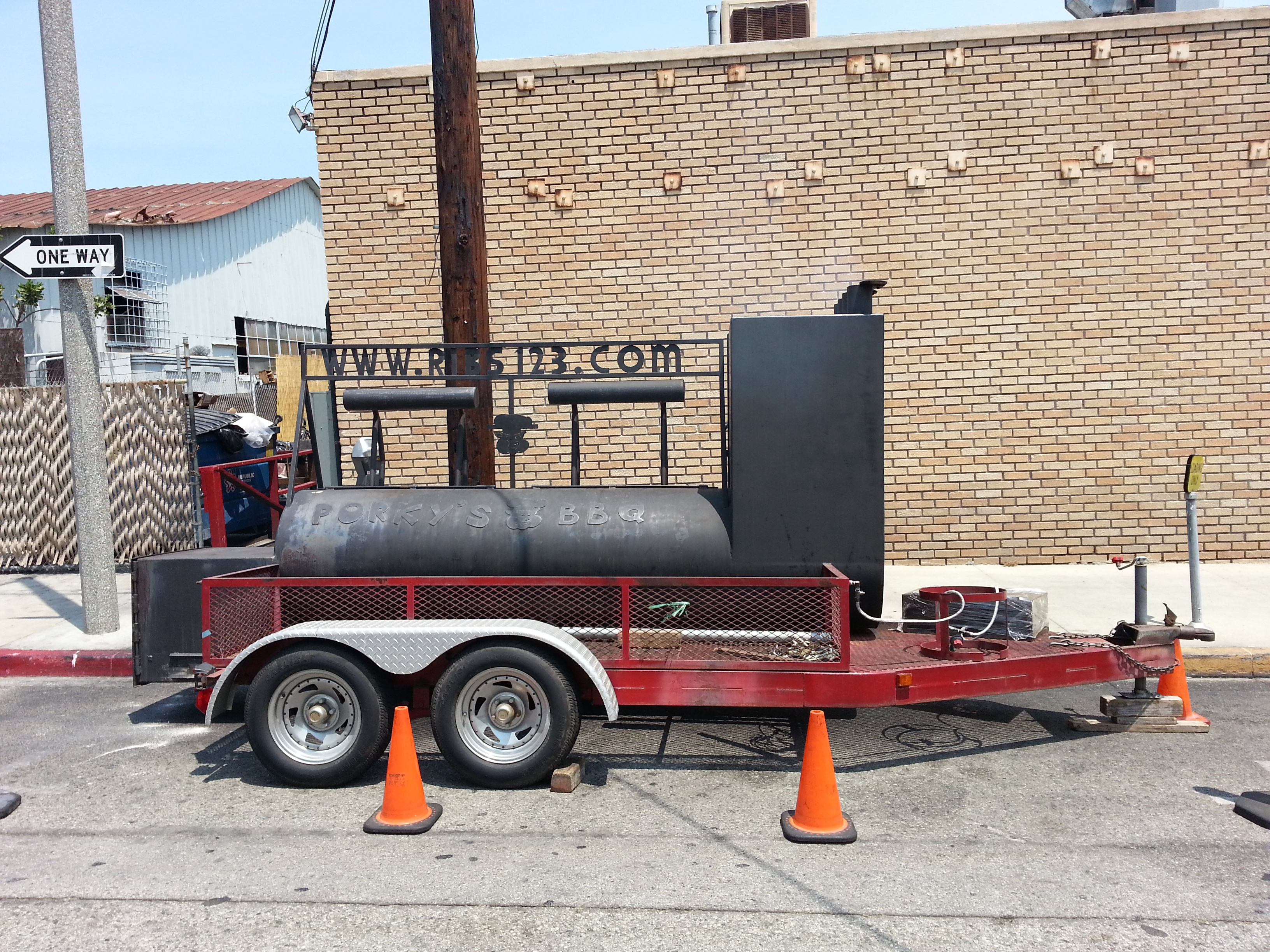Porky's Smoker