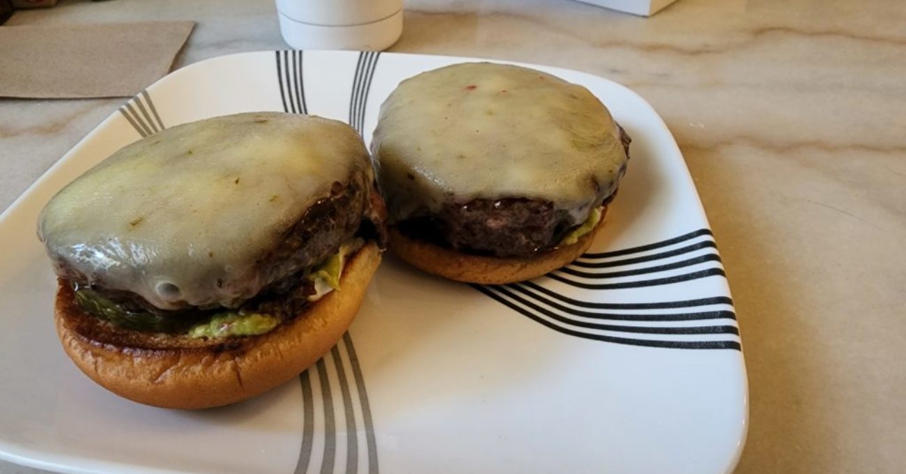 Guac Chesseburgers